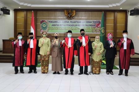 pelantikan_azis_2.JPG